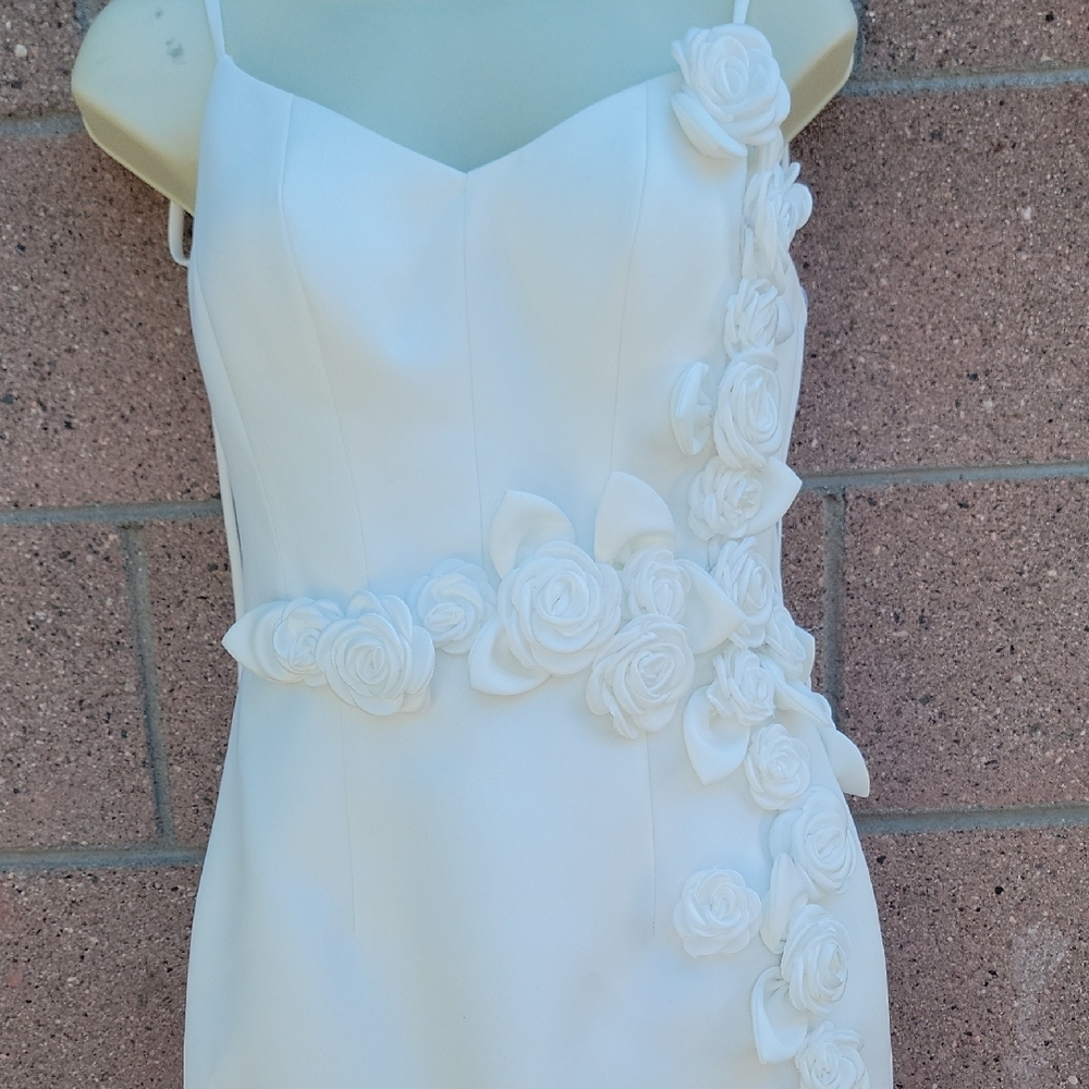 Terani Couture White Rose Embellished Mini Dress Size 4 - Picture 5 of 14